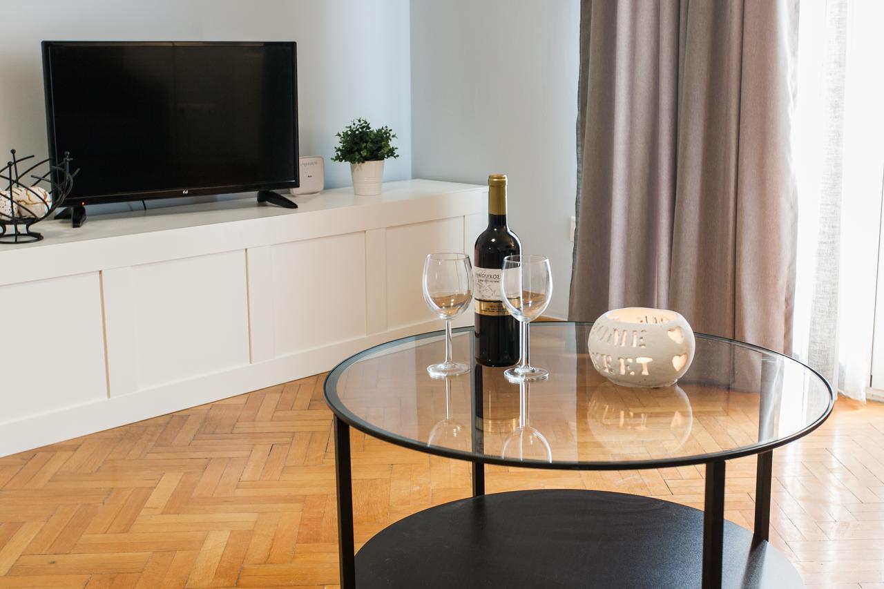 Syntagma Square Apartments By Livin Urbban Athens Ngoại thất bức ảnh